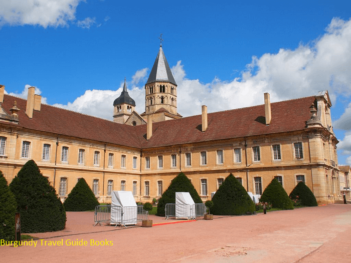 Burgundy Travel Guide Books